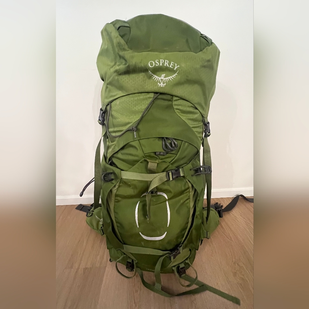 OSPREY Olive Green Hiking Backpack